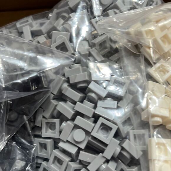 Personalized mosaic bricks 3800 single space tiles in four colors.  Legomaniacs - Picture 7 of 13